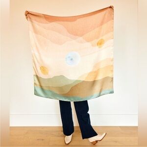 Abstract Multicolor Scarf

100% silk